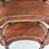 Antique guéridon with 3 levels in "bean" shape.