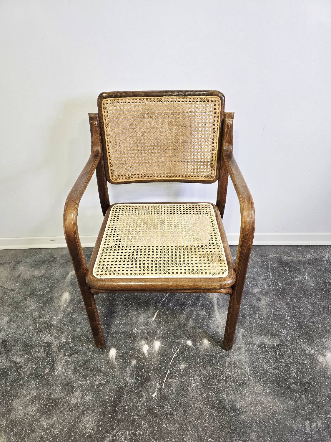 Fauteuil en bois cintré des années 60