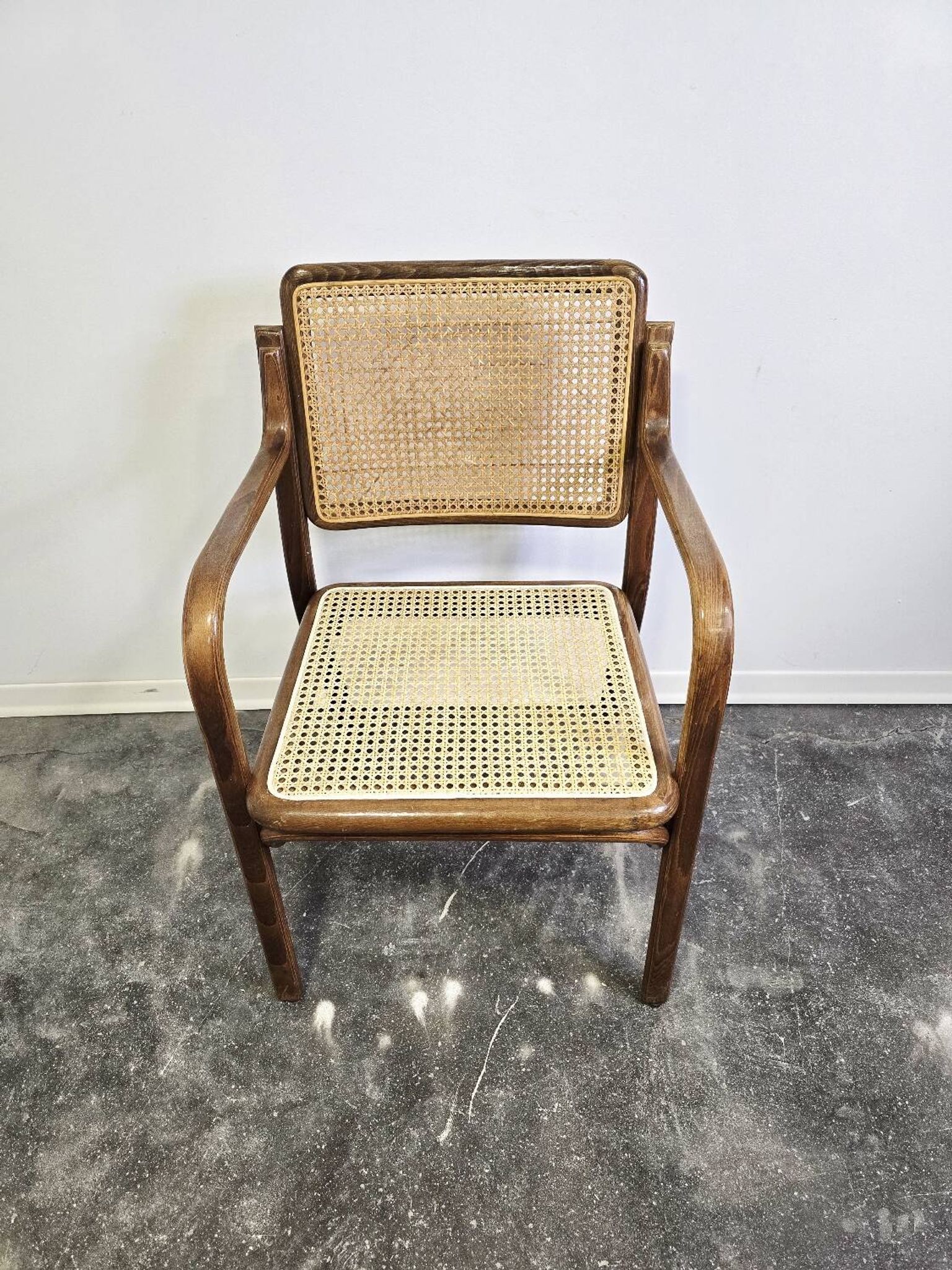 Fauteuil en bois cintré des années 60