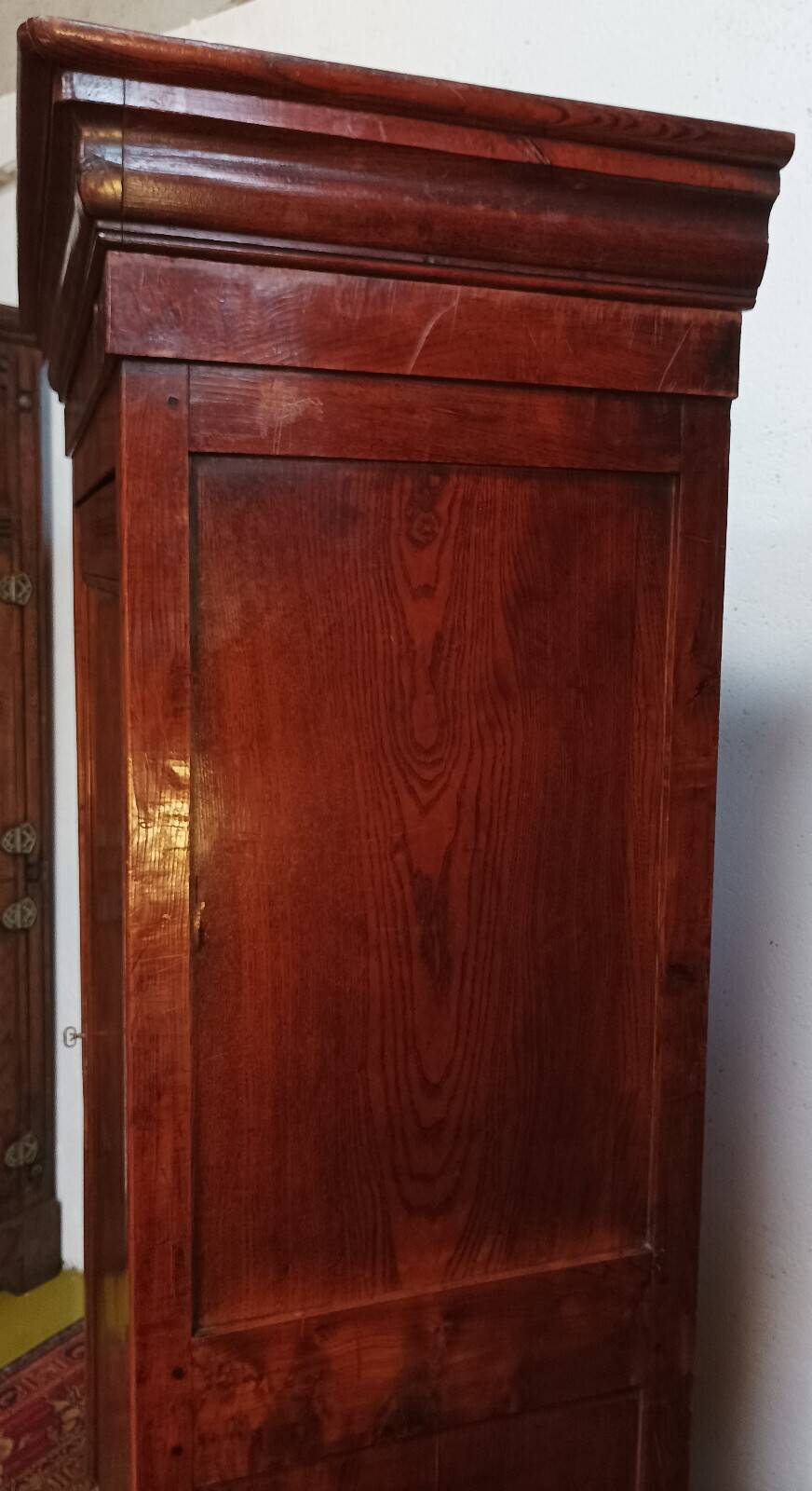 Louis Philippe oak single-door wardrobe