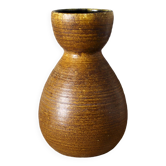 Accolay brown ceramic vase
