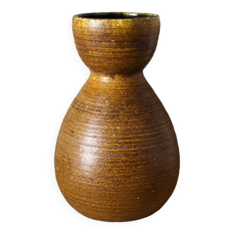 Accolay brown ceramic vase