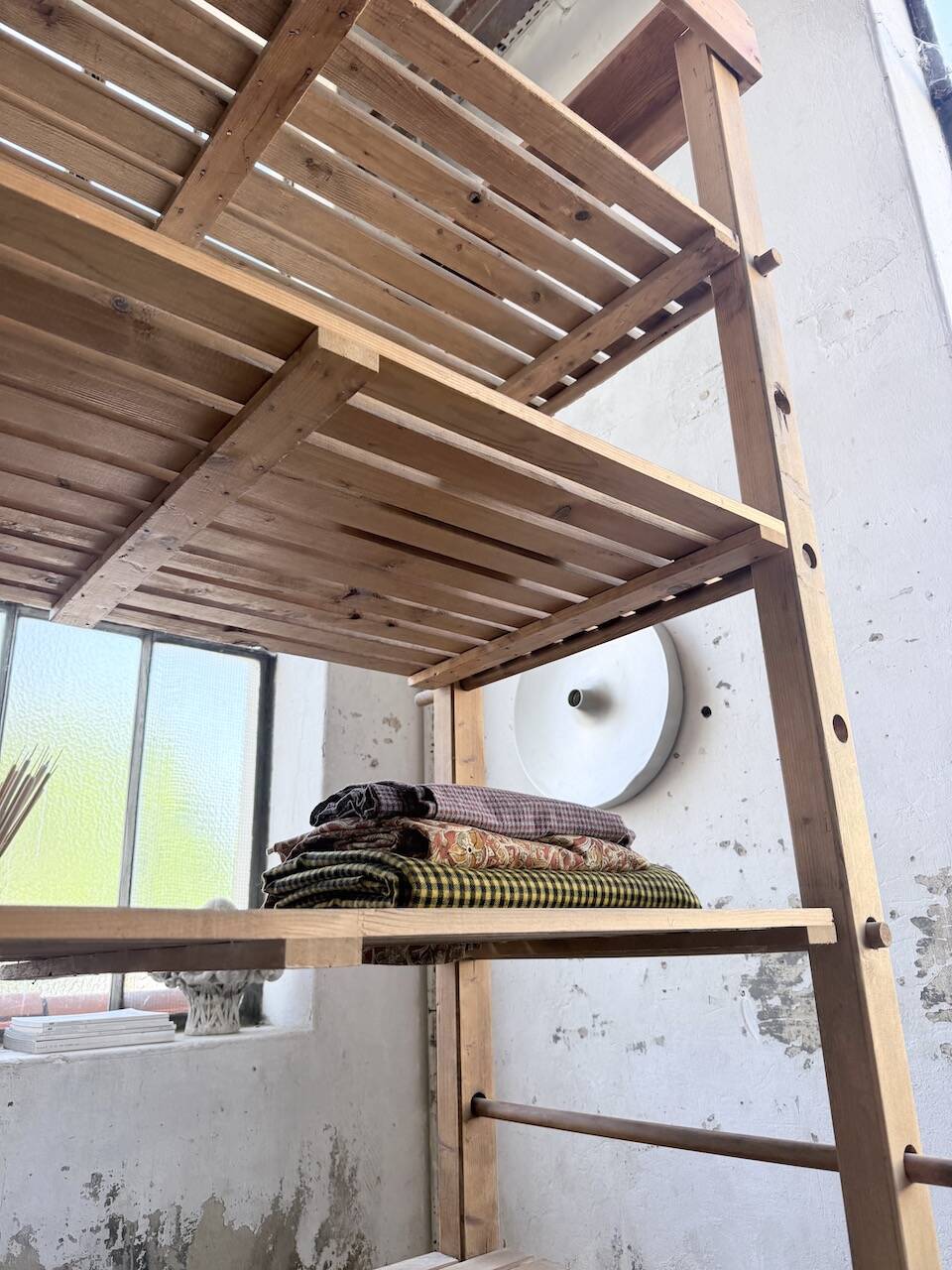1950s professional bookshelf, dismantlable.
