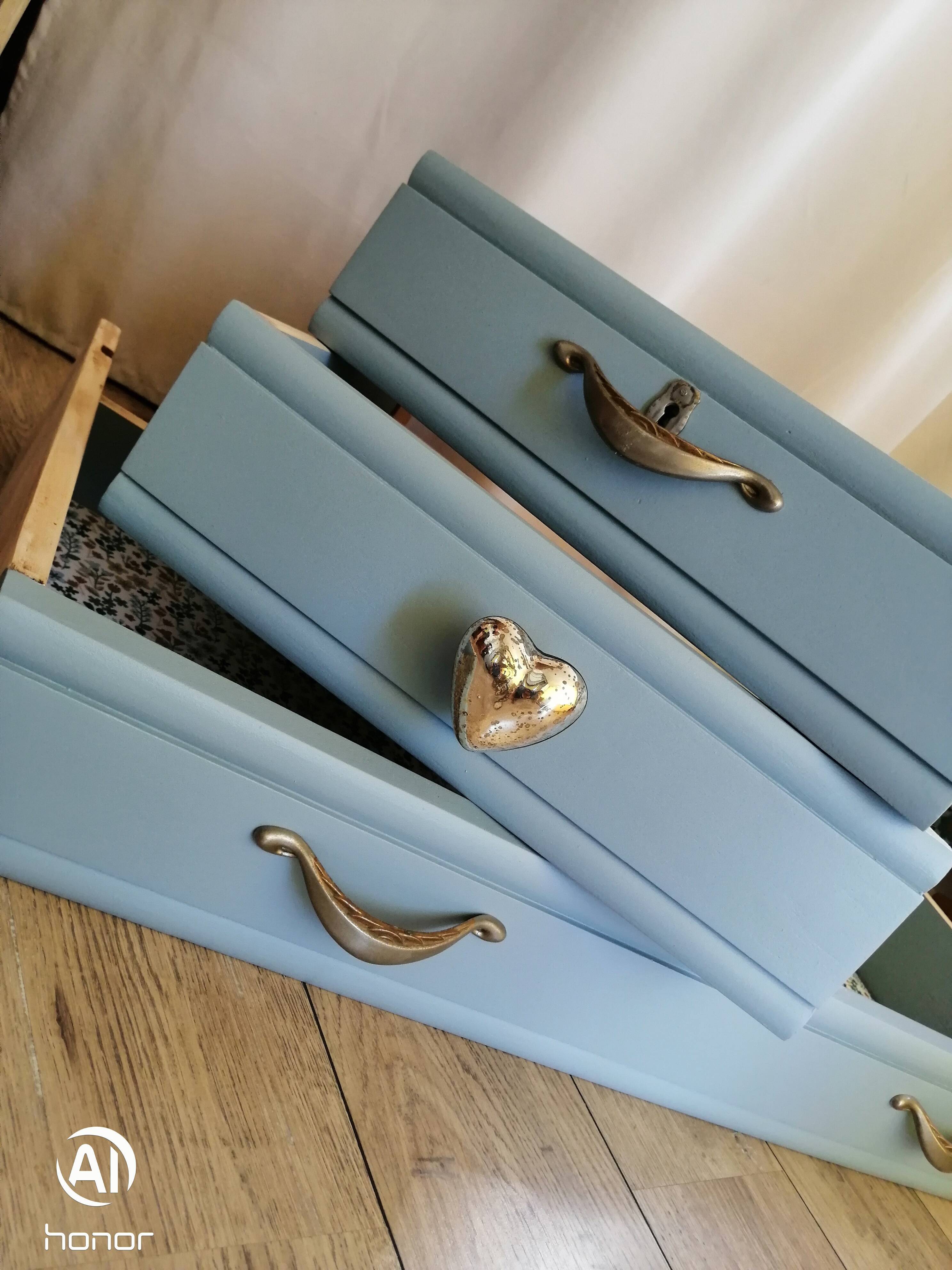 Armoire parisienne ravi