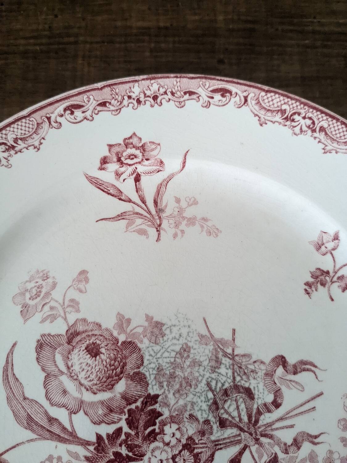Fontanges Sarreguemines dish
