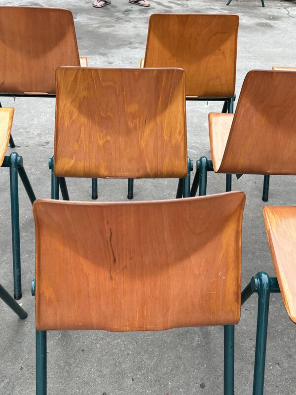 Chaise de salle à manger vintage industrielle Pagwood de Woodmar Design des années 70