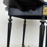 Napoleon shutter table 3