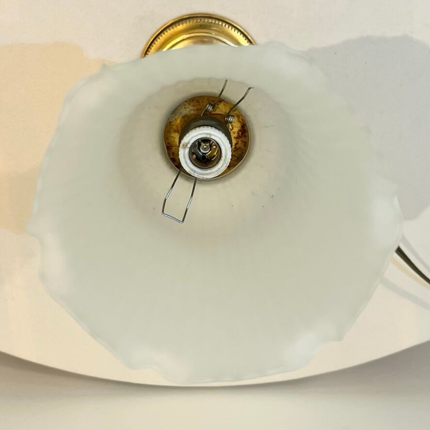 Vintage French Empire table lamp in gilded brass, opaline, pleated tulip, Belle Époque