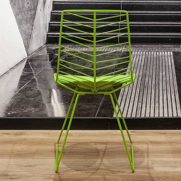 Chaise luge Leaf de chez ARPER verte