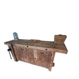 Antique carpenter's workbench in oak and beech - 19th century - Rare model with a cabinet.