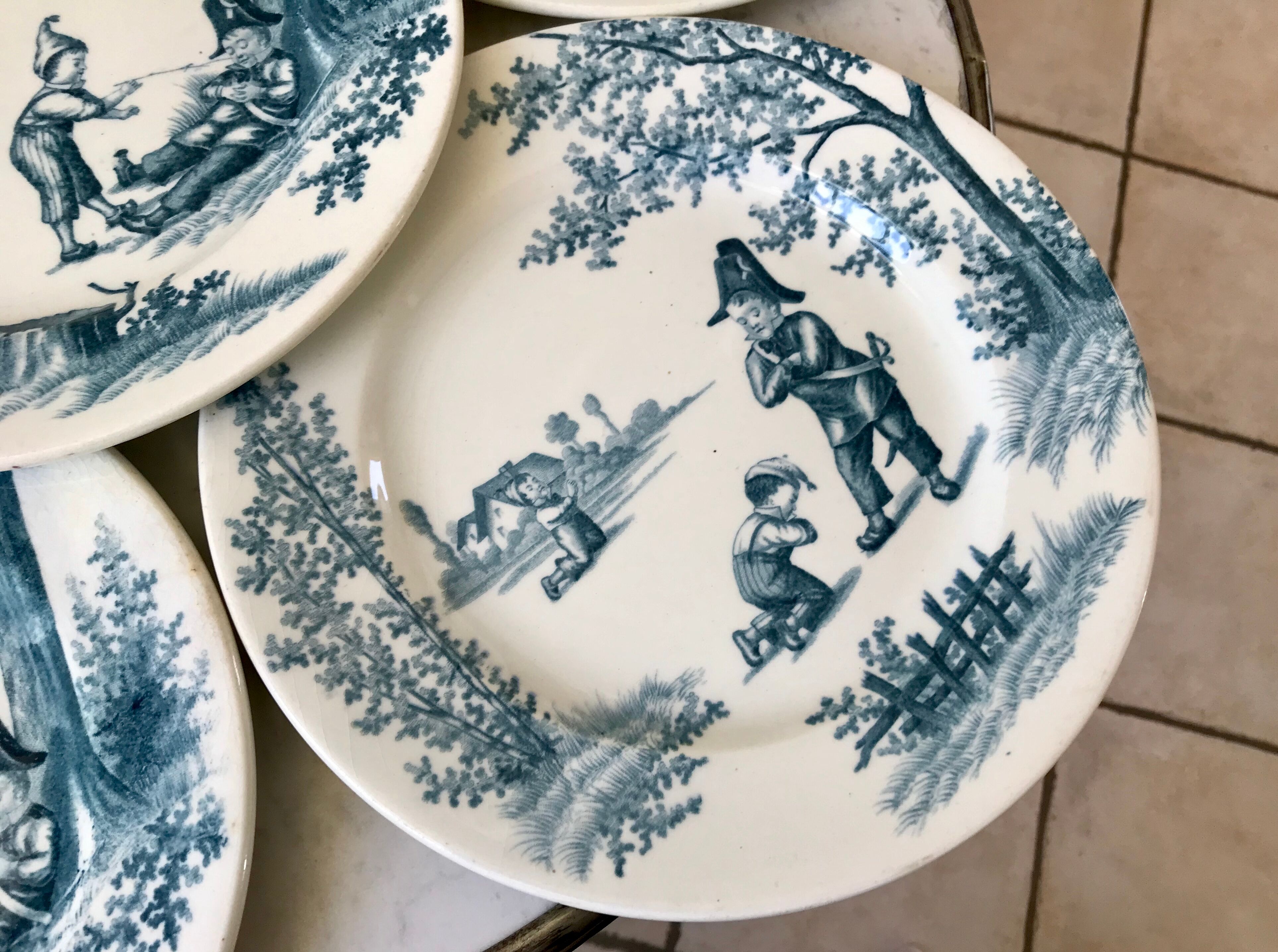 Set of 6 flat plates Iron Earth model "Garde Champêtre" late nineteenth