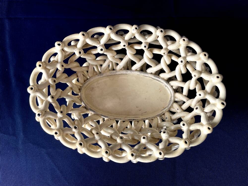 Basket or cup in langeais earthenware basketwork