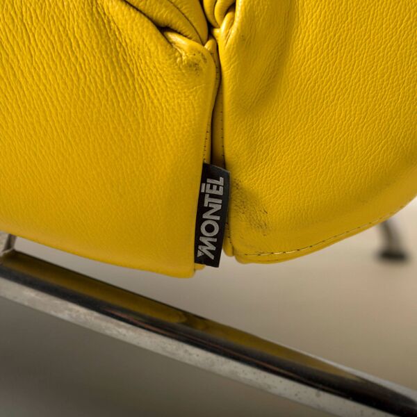 Chaise de style Mid-Century / Moderniste / Bauhaus en cuir jaune et chrome