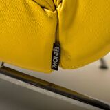 Mid Century / Modernist / Bauhaus Style  Chaise in yellow leather and chrom