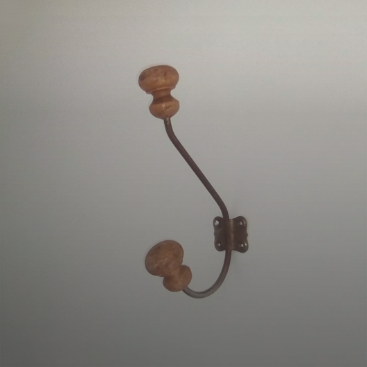 COAT HOOK FOR LESS THAN 30€