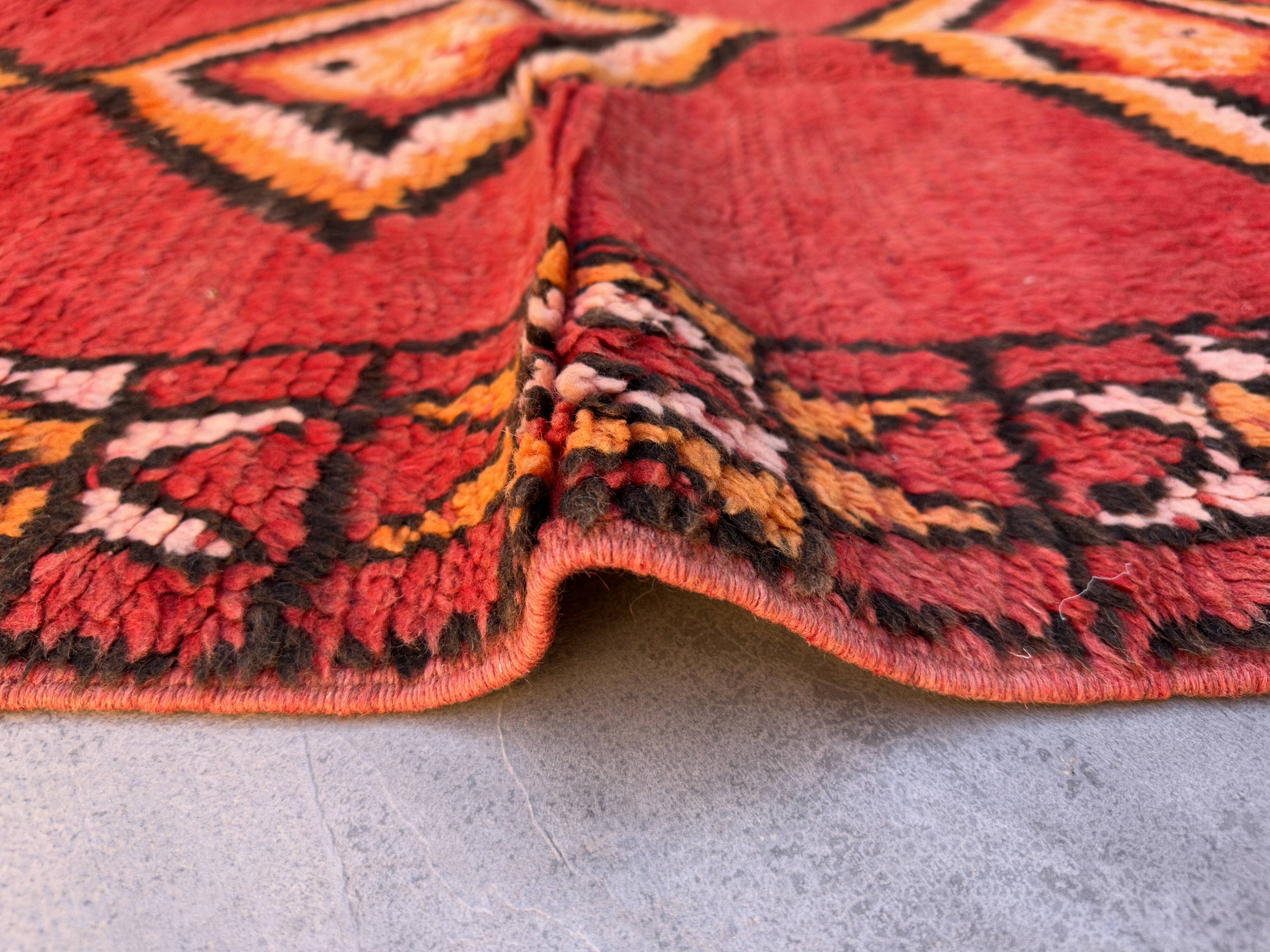 Red Boujad Moroccan rug - 224 x 113 cm
