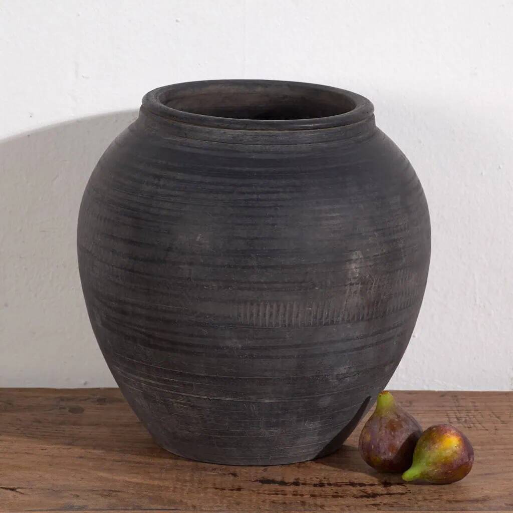 Antique vase in dark tones (c.1900) #3