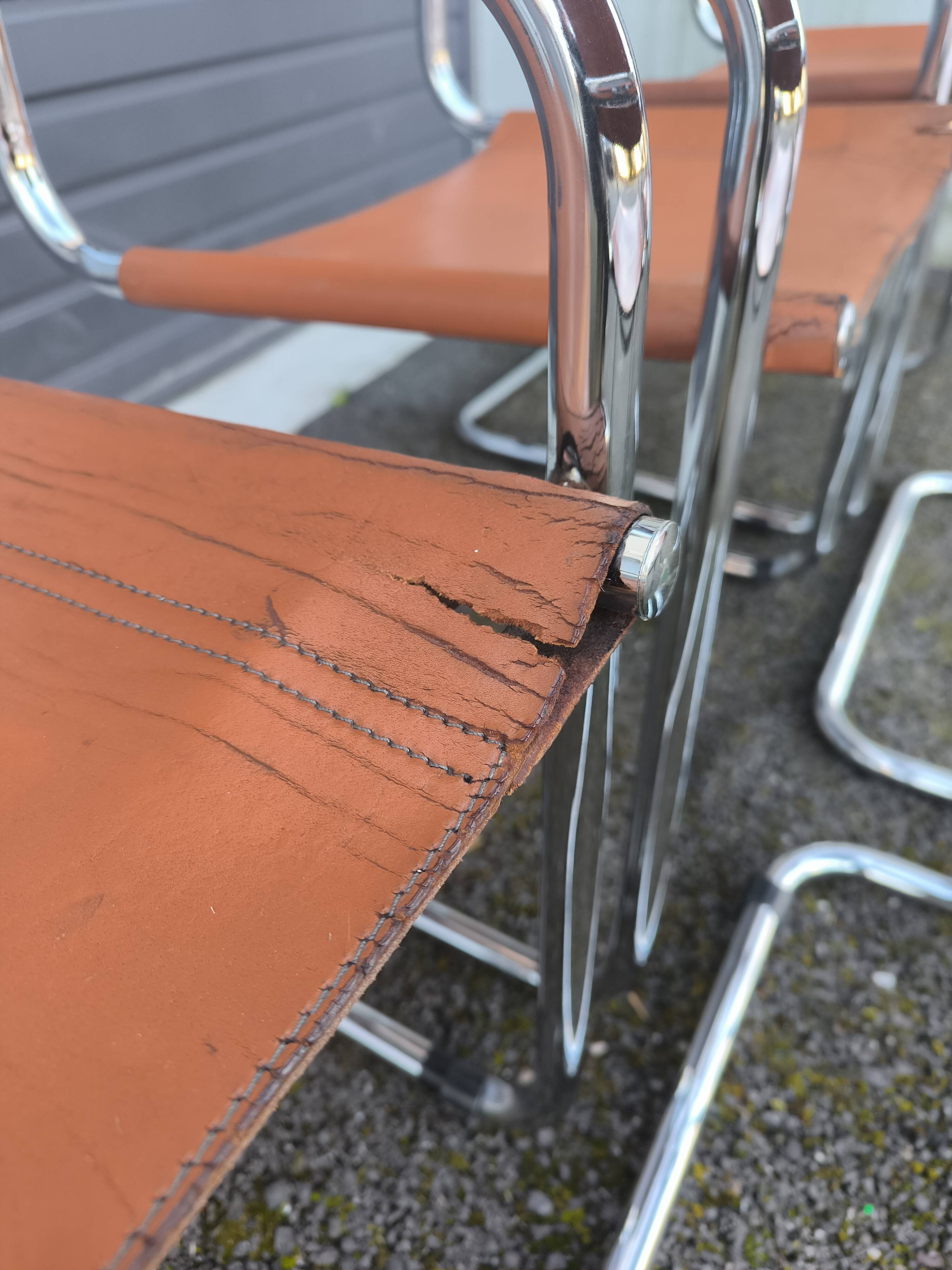 Cantilever chairs in the style of Matteo Grassi