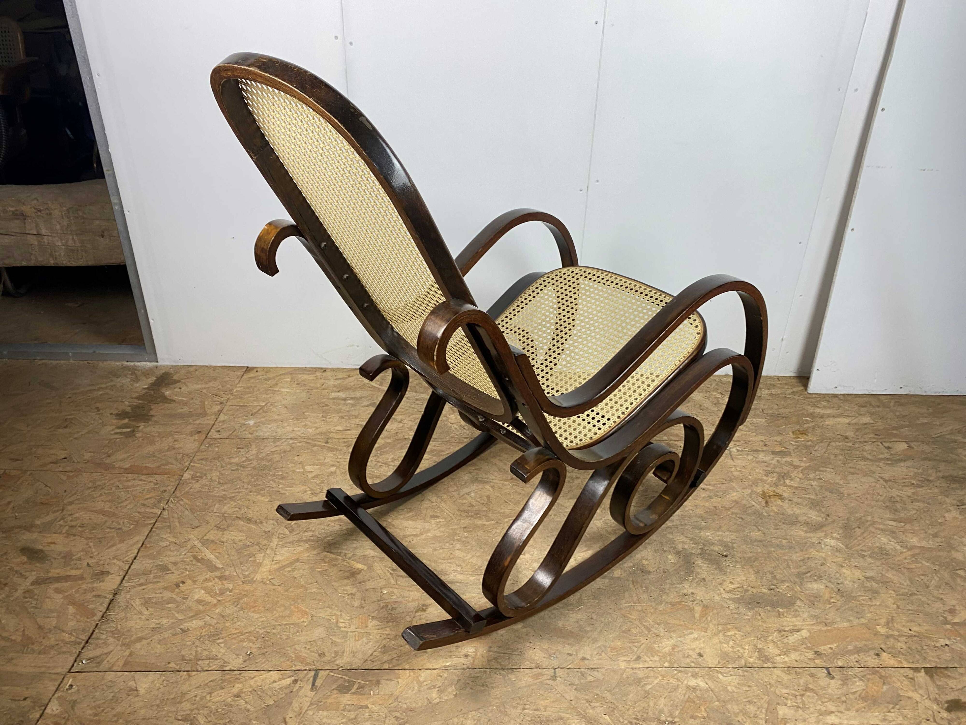 Rocking Chair in wood and canework, vintage 1970s