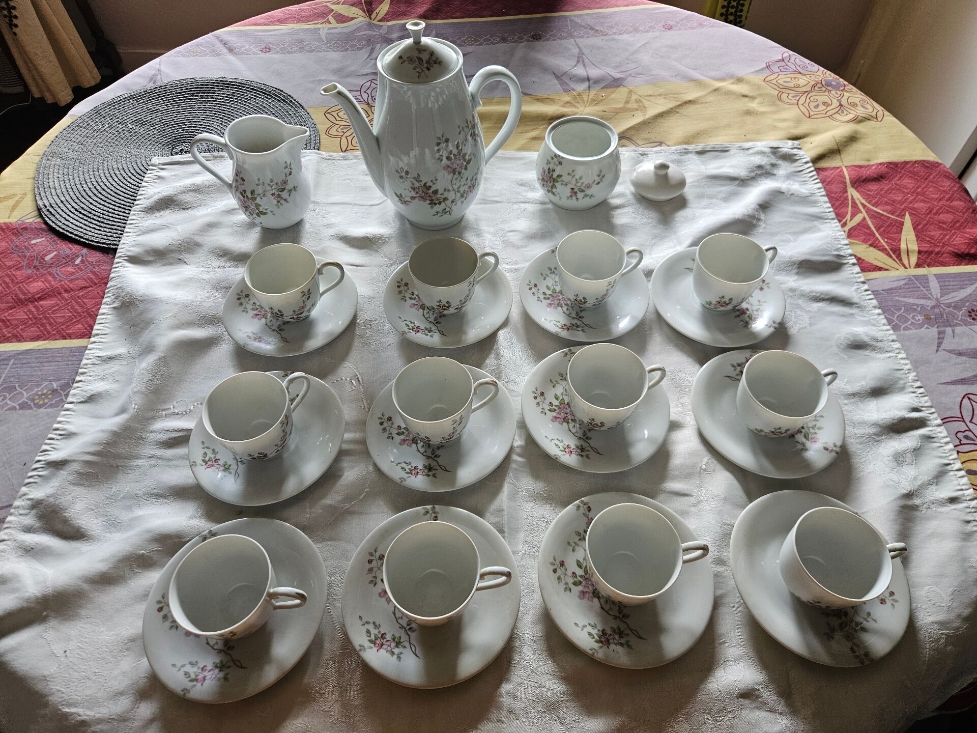 Coffee/tea service