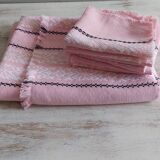 Tablecloth and six napkins