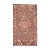 Turkish Karapinar rug with central medallion, 1970s - 153 X 258 cm