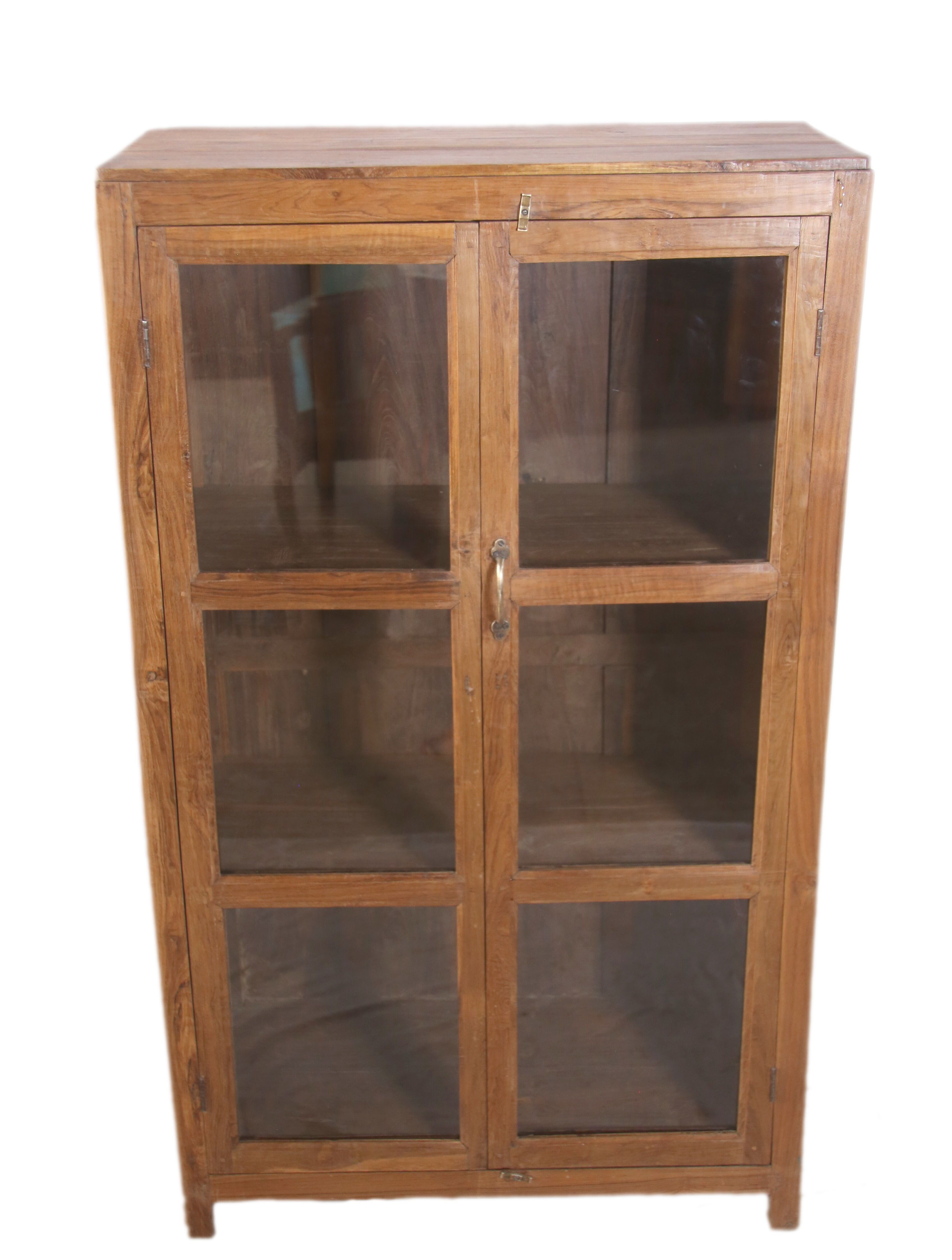 Vaisselier vitré en teck birman ancien