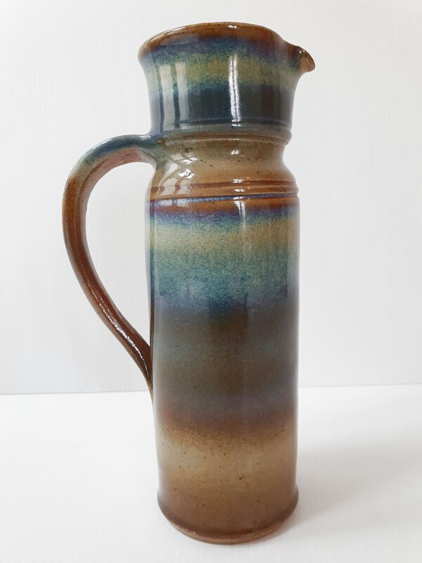 Pichet en grès la Borne signé JM