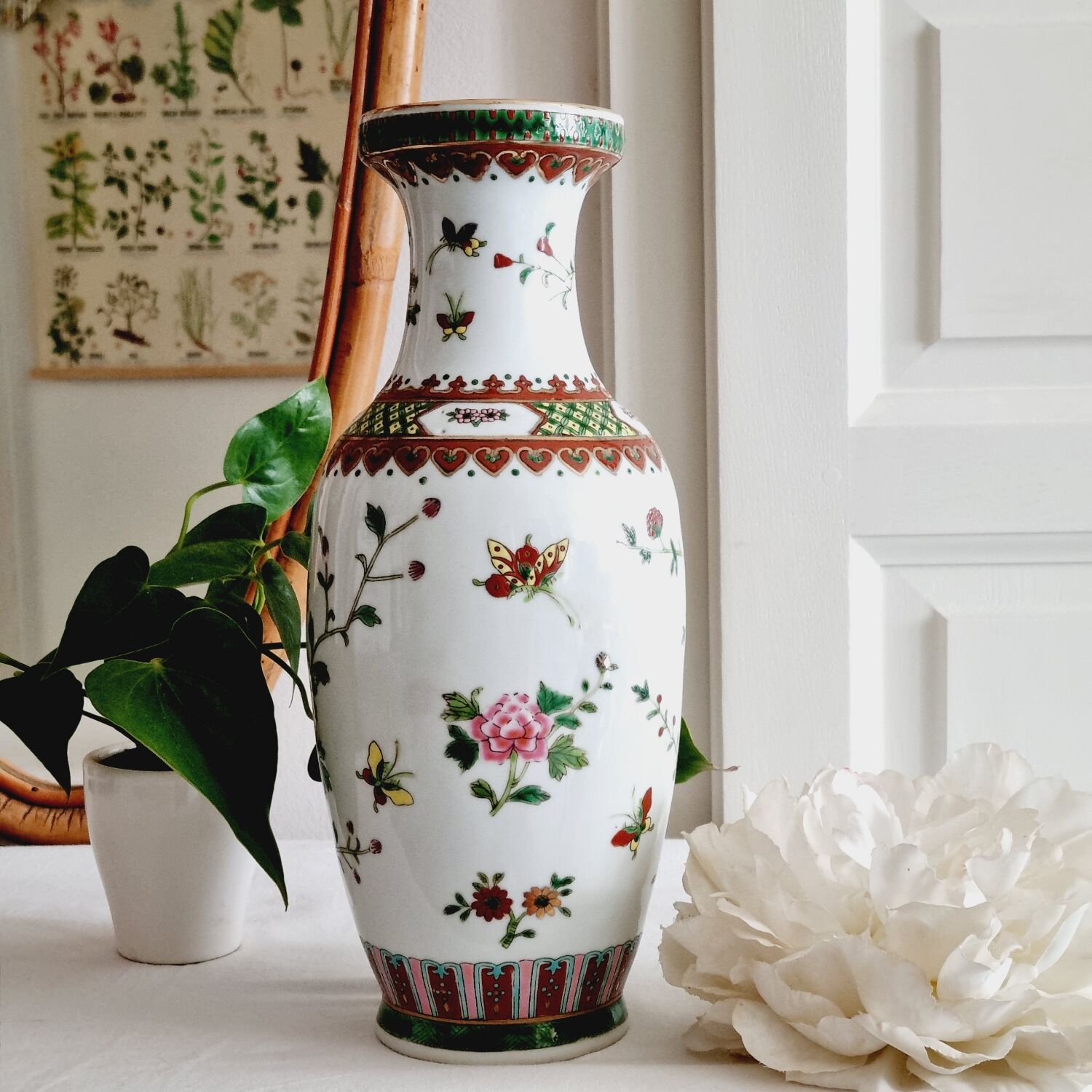 Chinese porcelain baluster vase