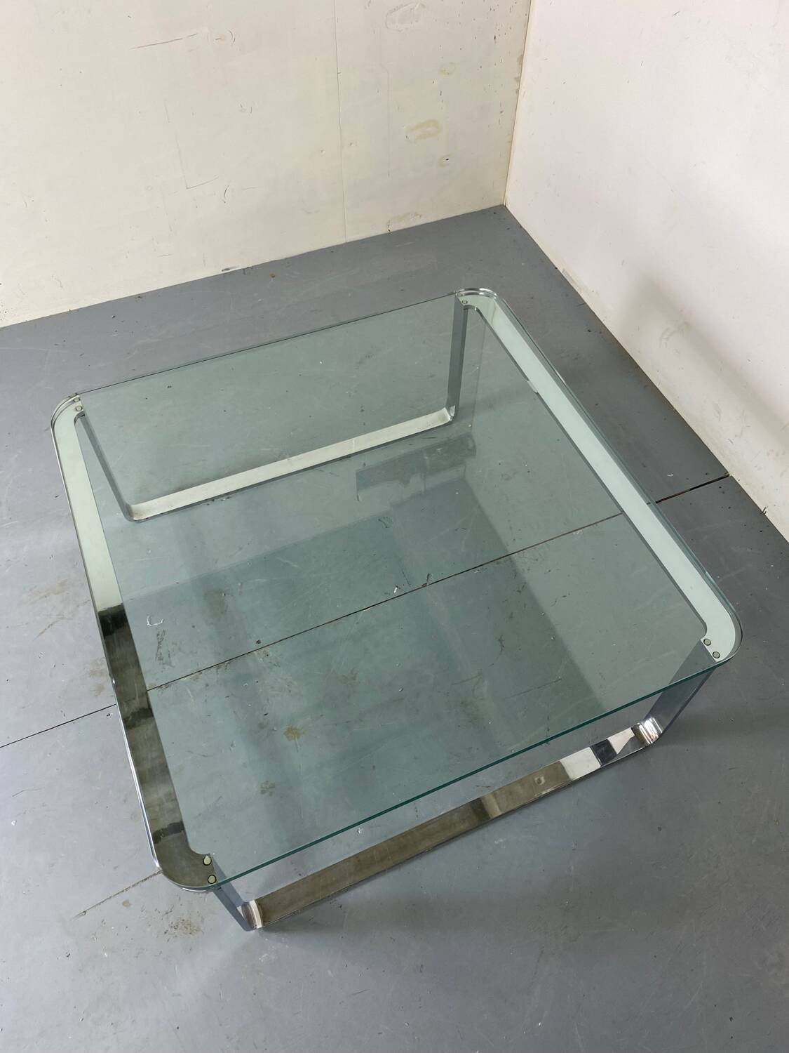 Table basse moderniste suisse en chrome, acier et verre de Strässle, années 1970