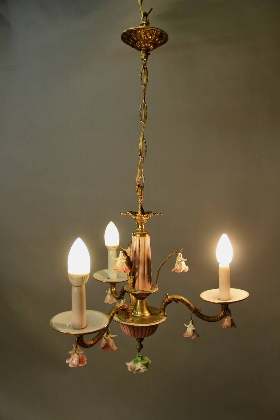 Small Italian Bronze Chandelier with Porcelain Flowers and its 2 Wall Sconces