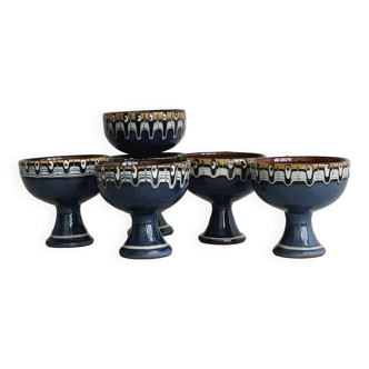 Troyan pottery cups.