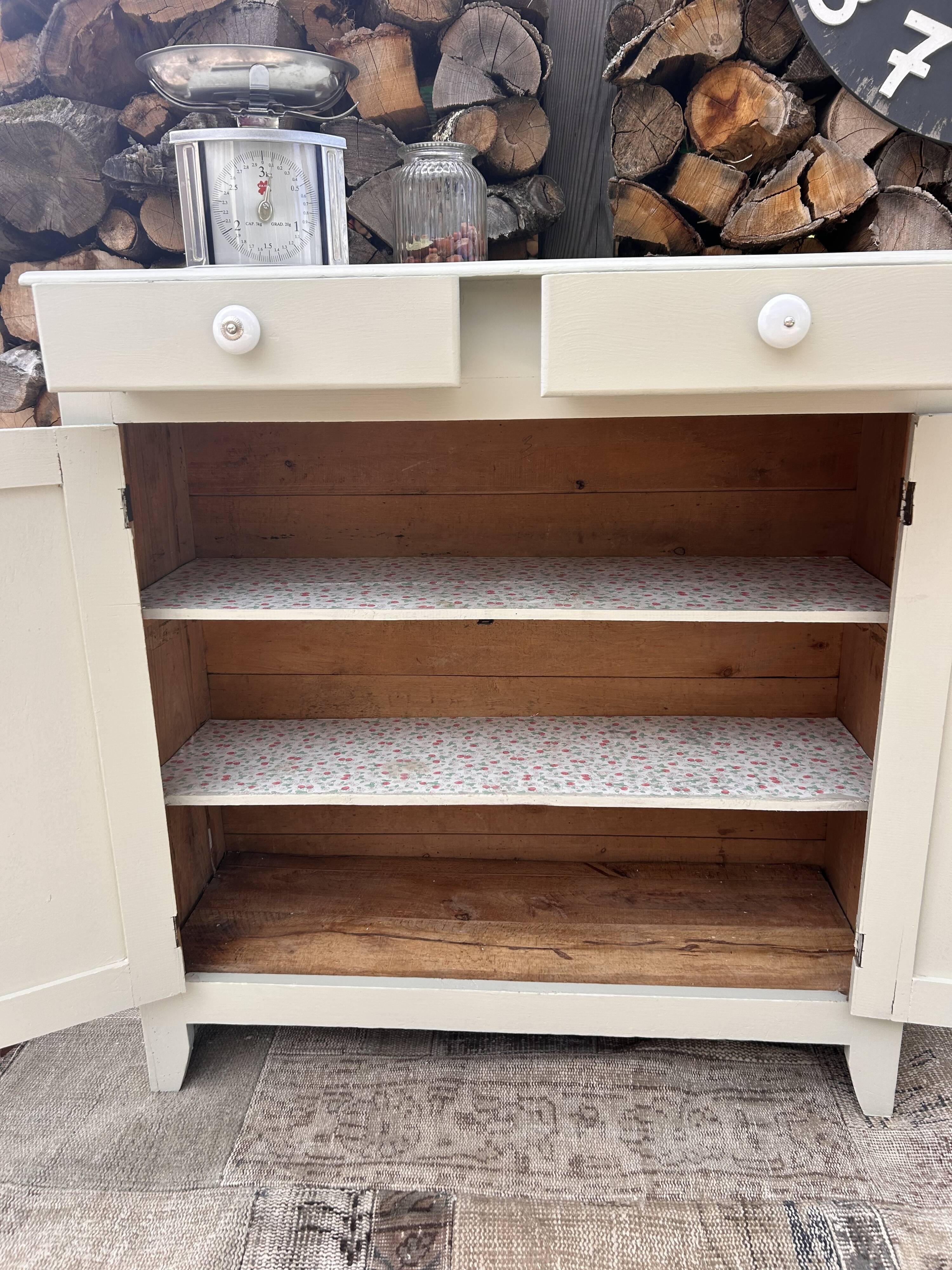 Parisian-style buffet