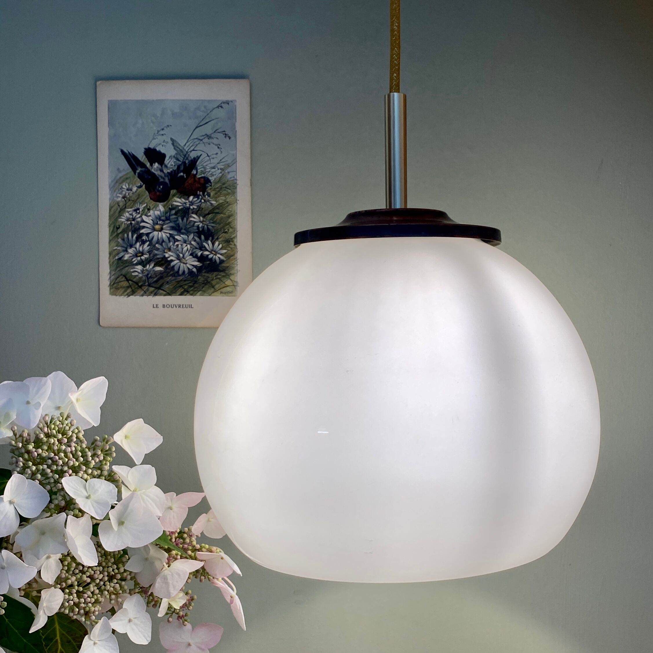 Vintage globe pendant lamp in white opaline