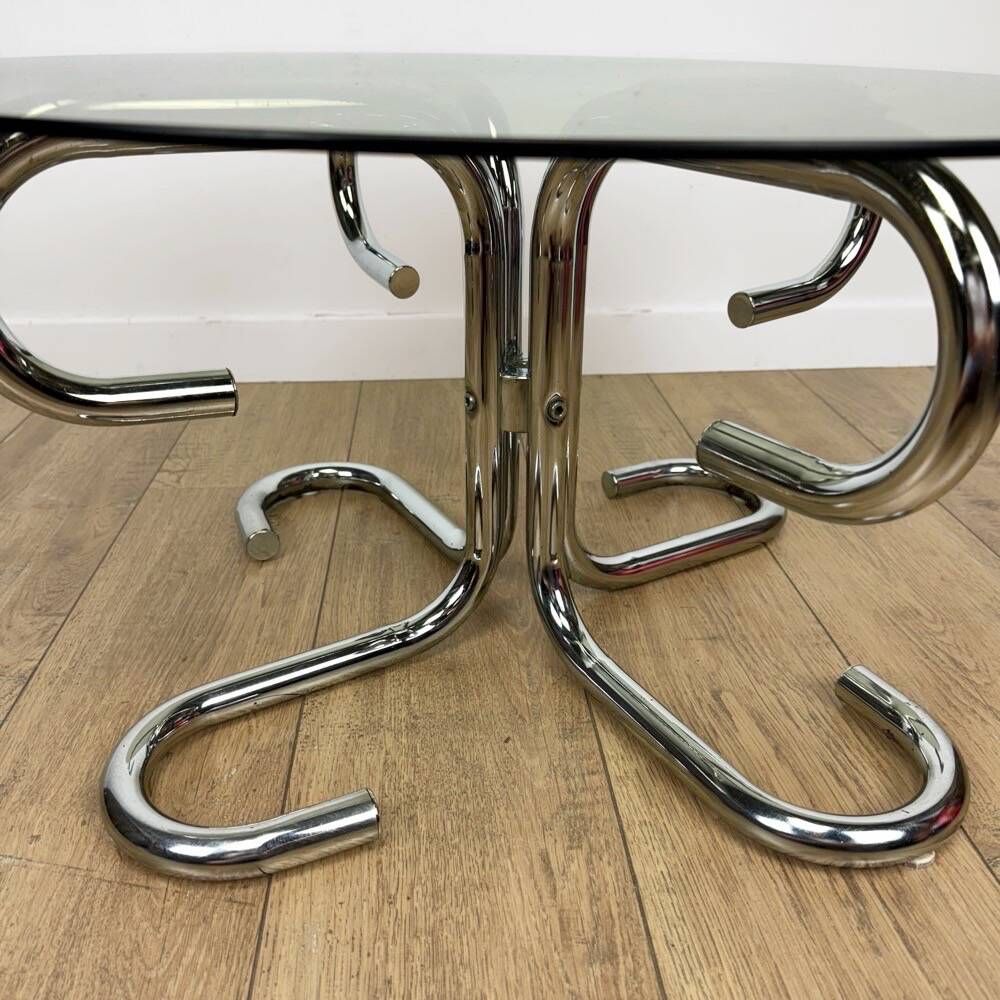 Tubular design coffee table in chrome and smoked glass, Italy, 70s