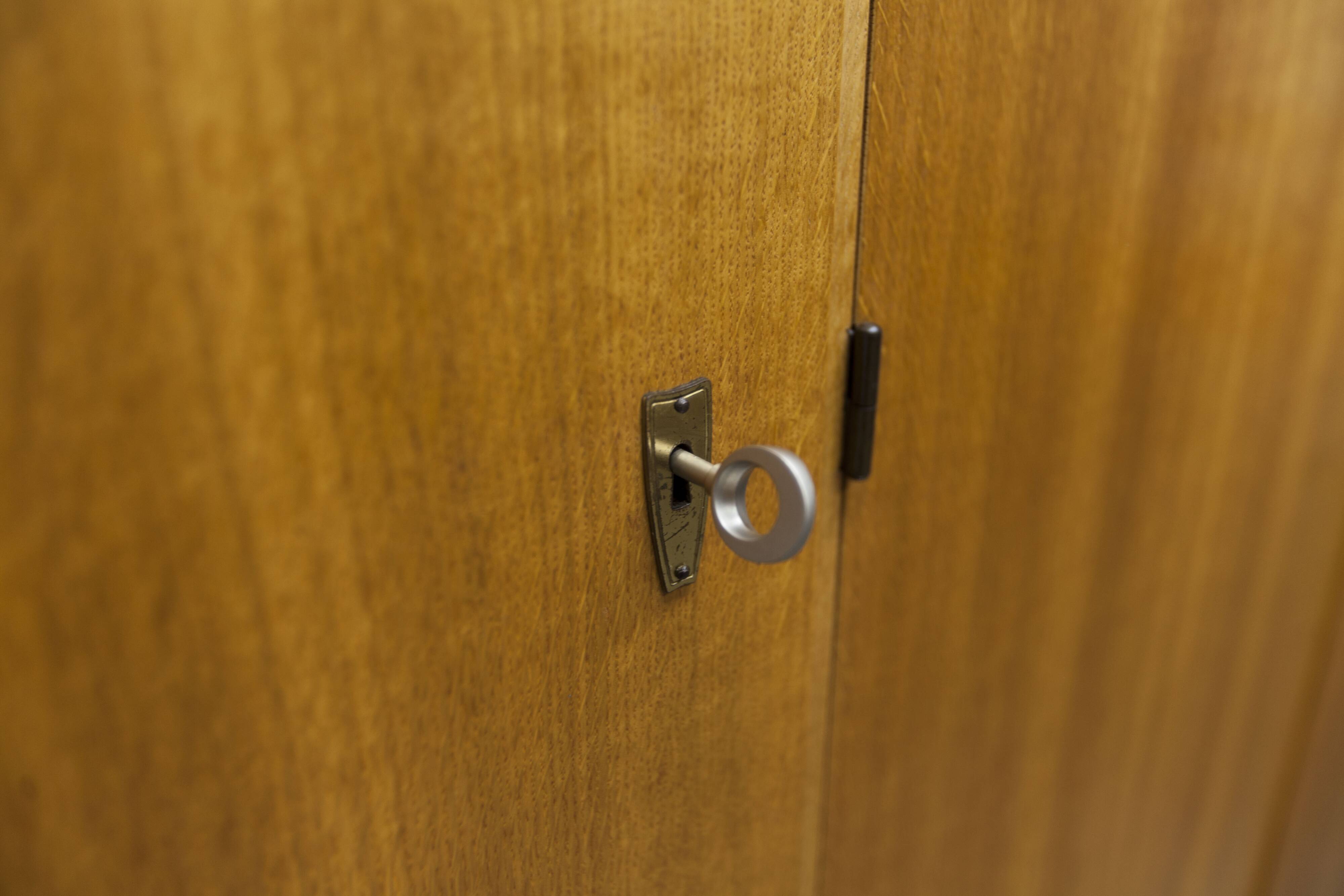 Scandinavian 3-door wardrobe in blond teak