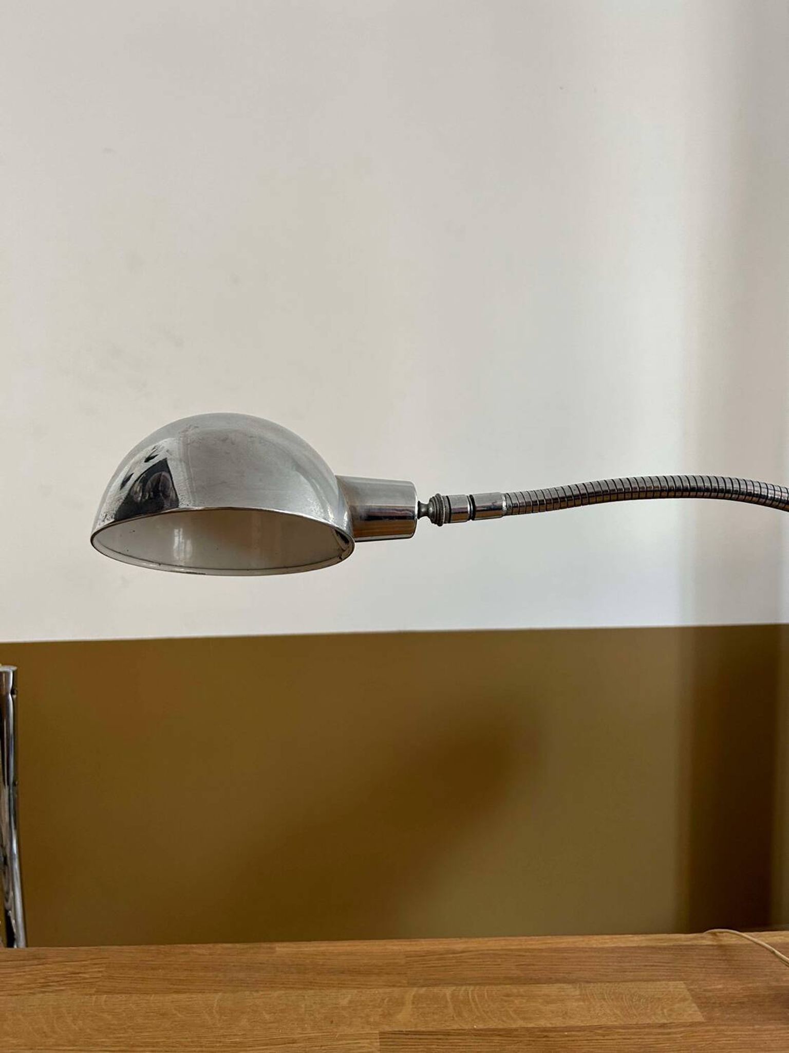 Lampe de bureau orientable, métal chromé, France 1940