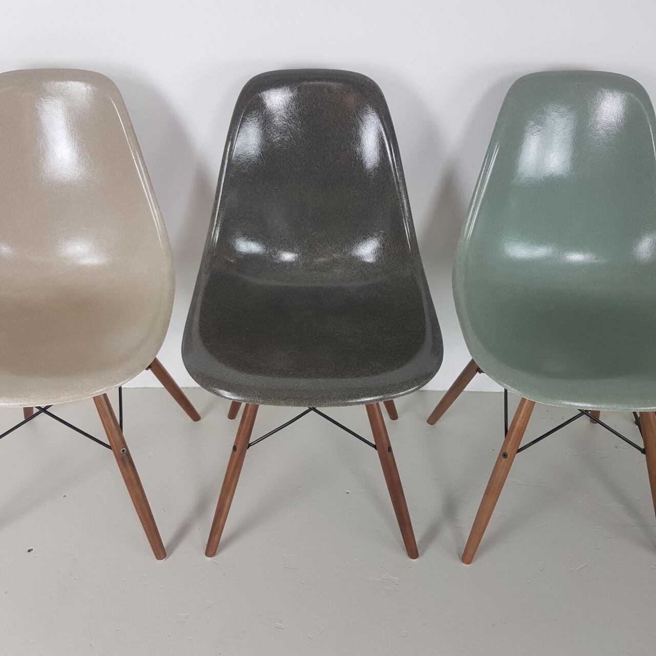 DSW side chairs by Charles & Ray Eames pour Herman Miller