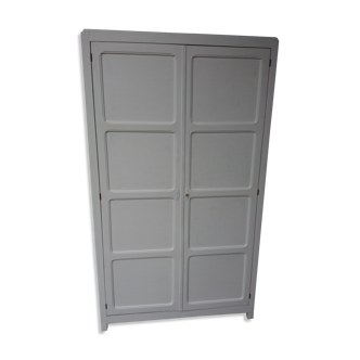 Armoire parisienne