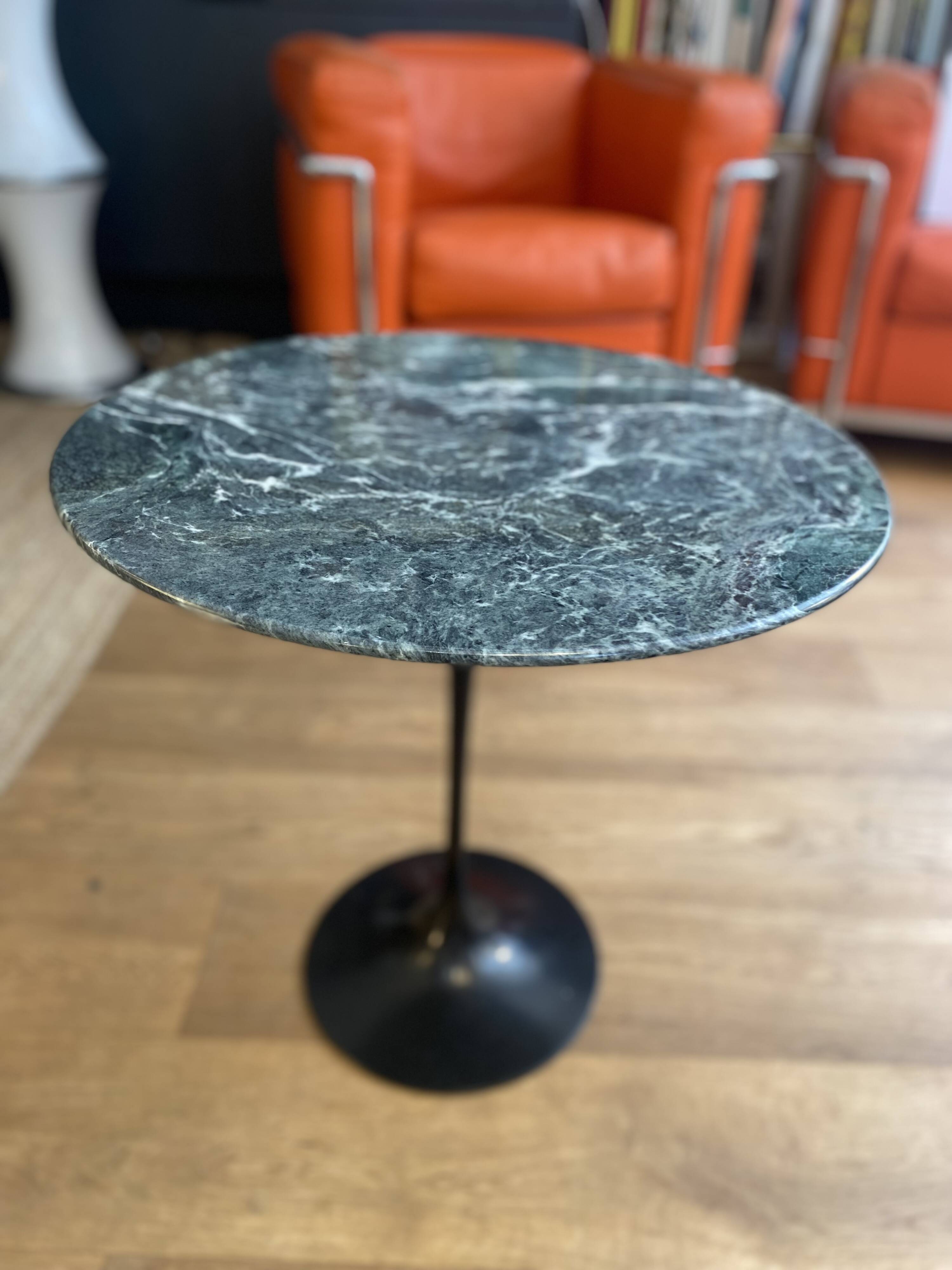 Side table/guéridon Tulipe - Knoll - Verde Alpi marble