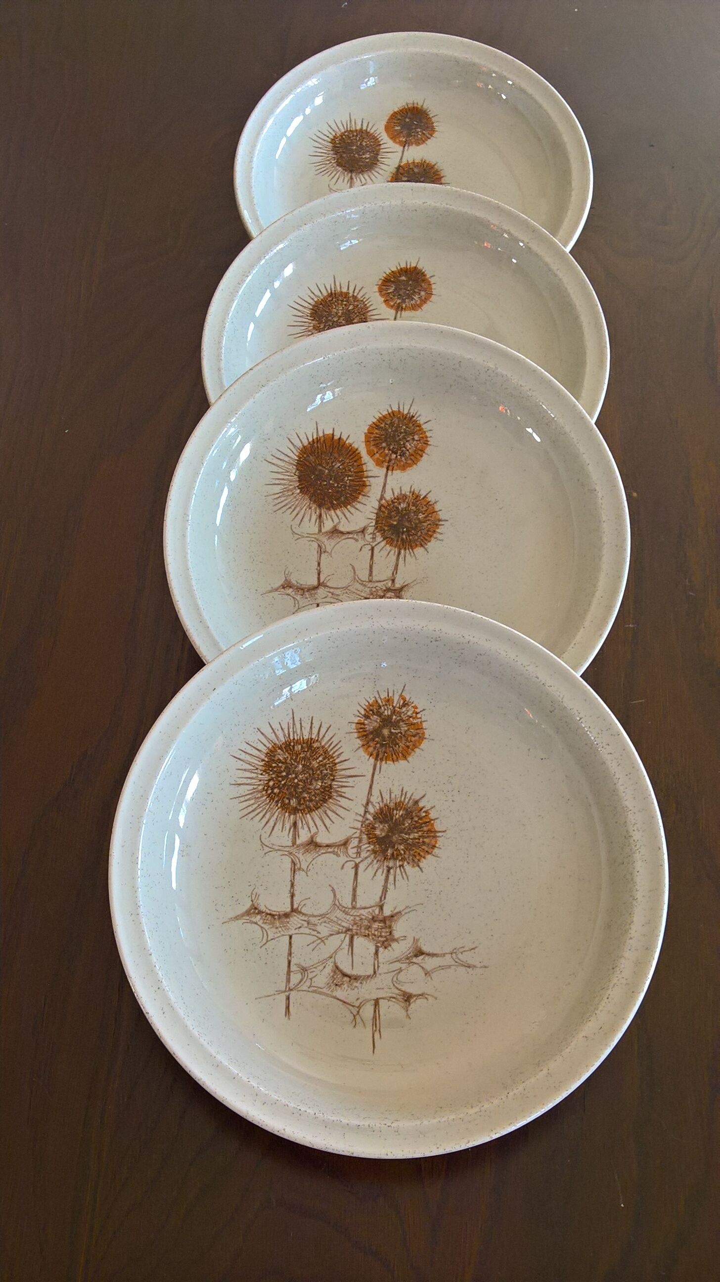 Lot de 4 assiettes creuses en grès Sarreguemines "Chardons" années 70