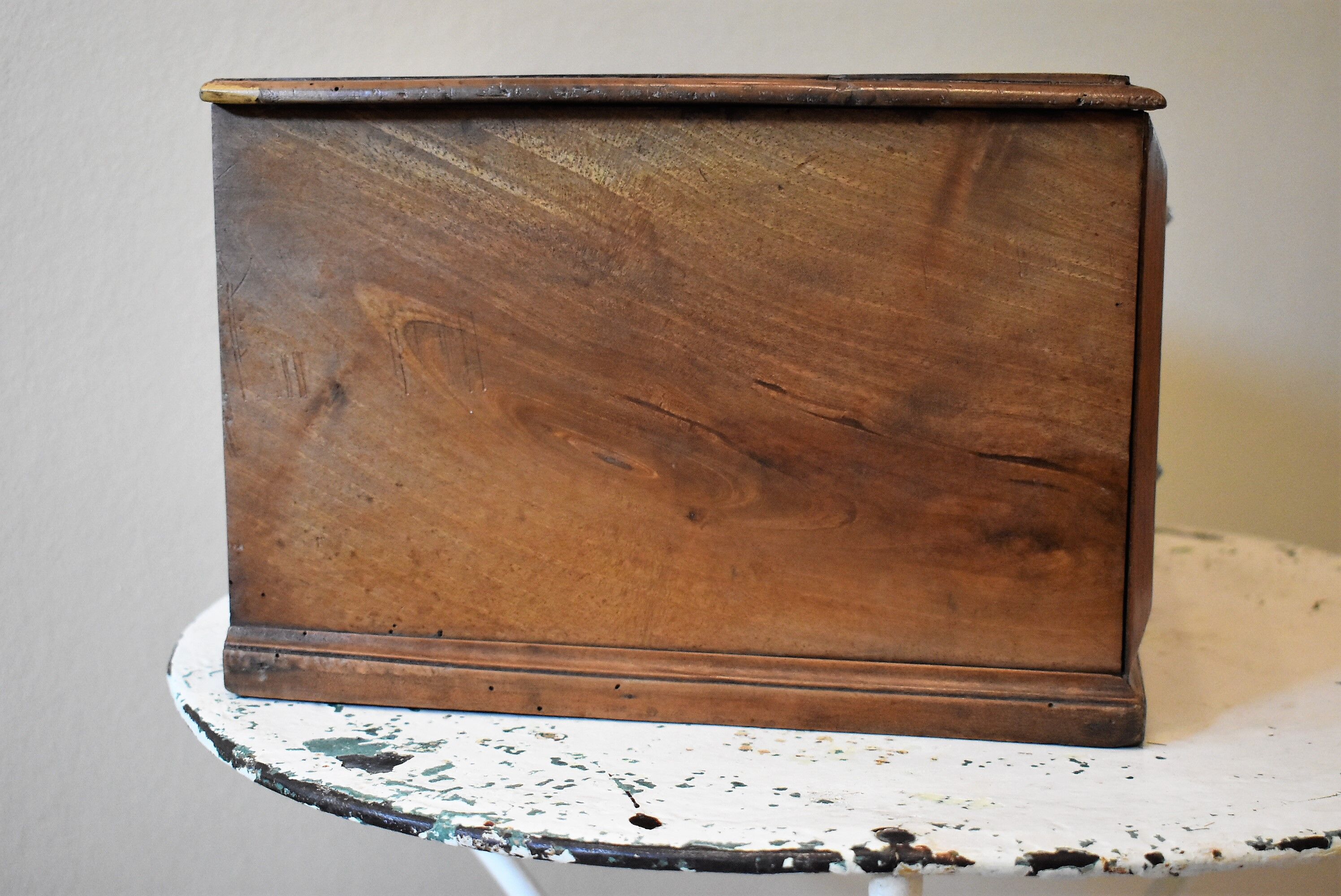 Small furniture 2 drawers (N2)