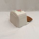 Spice pot porcelain wall salt box flower pattern