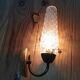 Vintage wall light in brass and textured glass – 60s/70s style