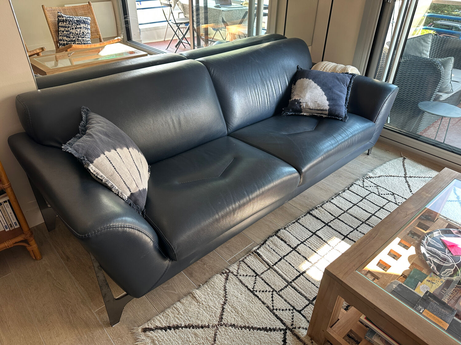 3-seater navy blue leather sofa Ligne Roset model Réflexion