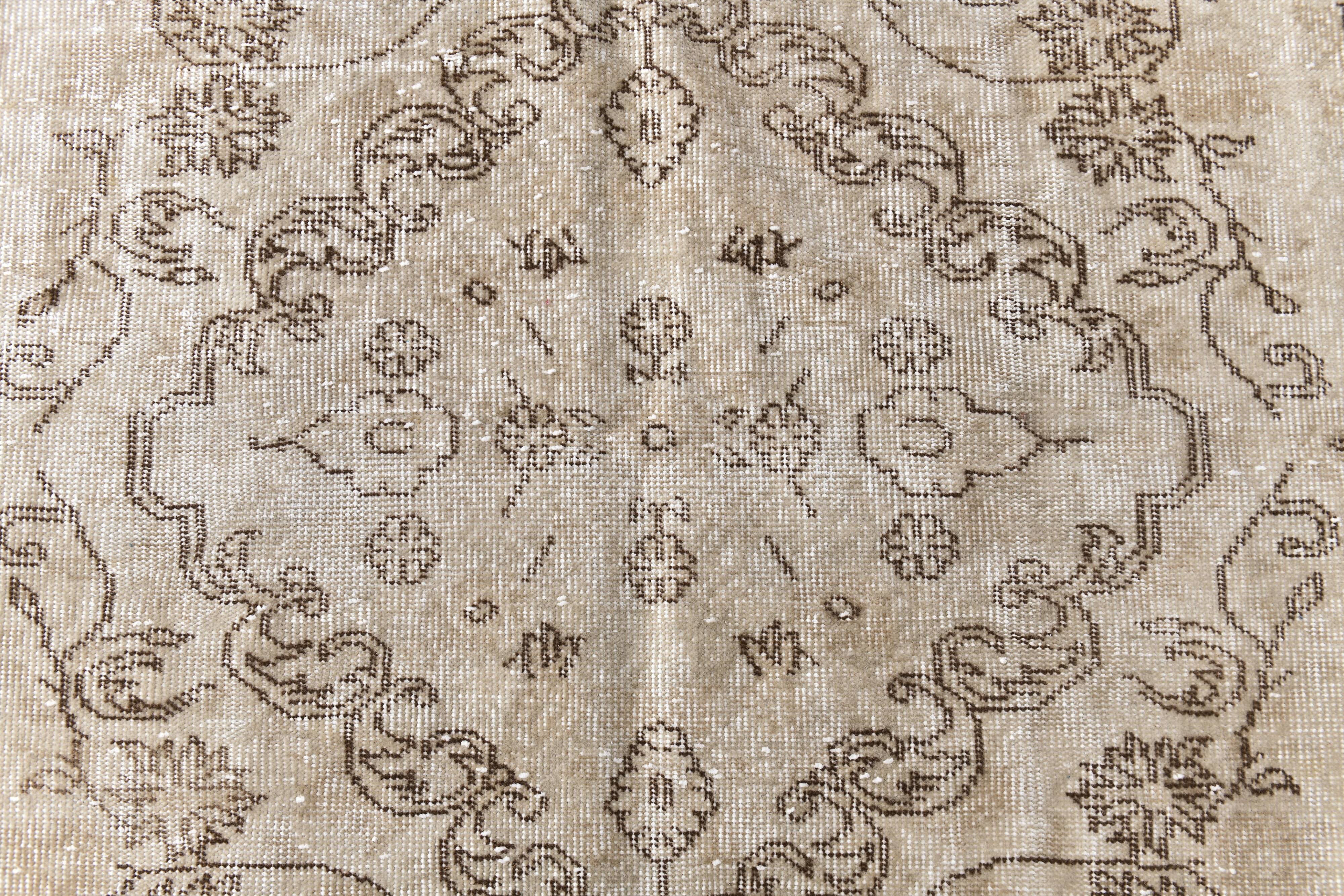 56s Brown & Beige Classic Vintage Rug  195x305Cm