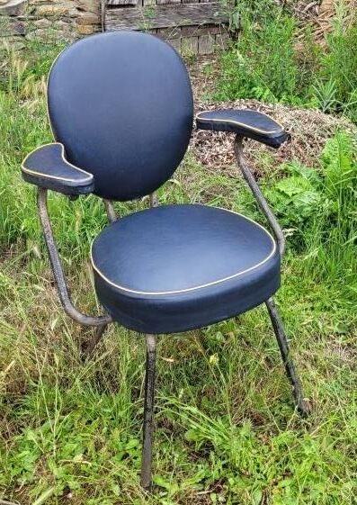Metal and skai hairdresser's armchair 60s