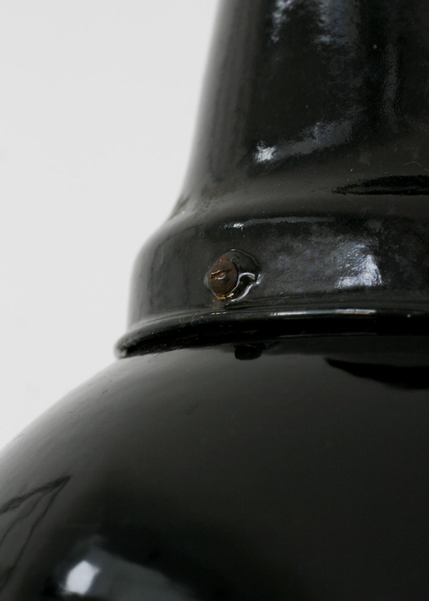 Suspension industrielle années 1950