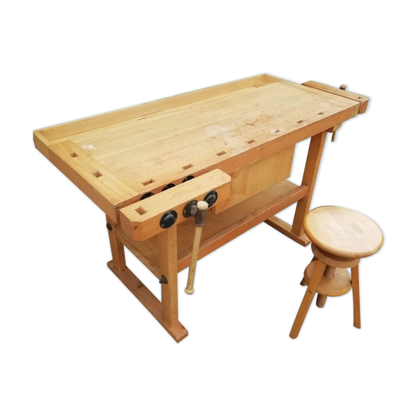 Etabli meuble industriel atelier de artiste Claude Lagouche  avec tabouret