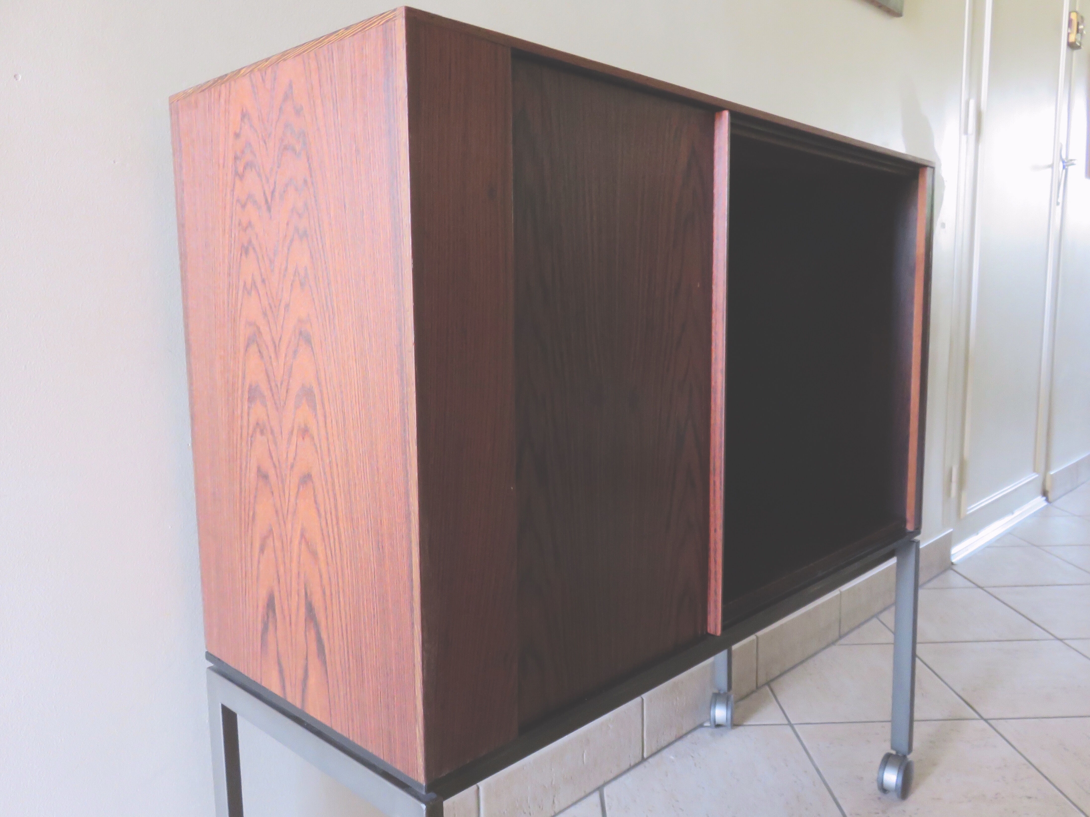 Buffet TV en palissandre Danemark 1960